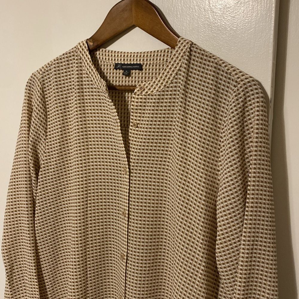 Adrianna Papell Long Sleeve Geometric Print Button Down Blouse Size Medium - Picture 4 of 11